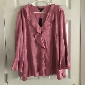 Pink longsleeve ruffled top